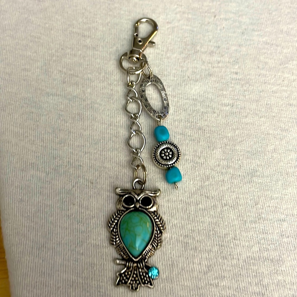 😀 KEYCHAIN 4-1/2” NWOT Hand Crafted Myself July 2022 Pretty Owl